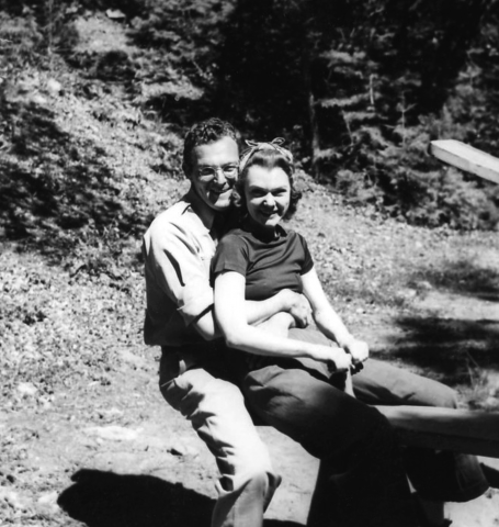 A Picnic in Sandia Mountains July 3, 1943 (printed on July 16, 1943)     Lois & Wilson Porch