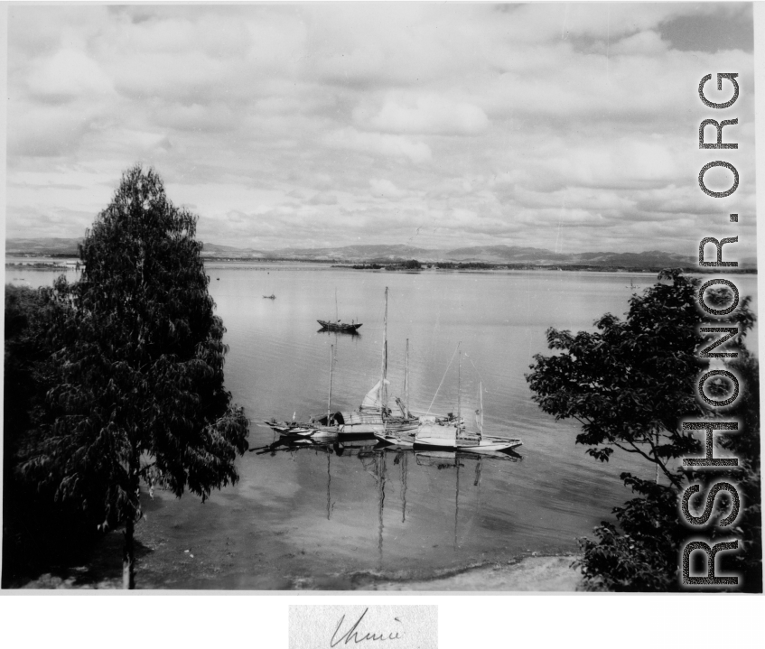 Boats on lake at Kunming, Dianchi 滇池, during wartime.