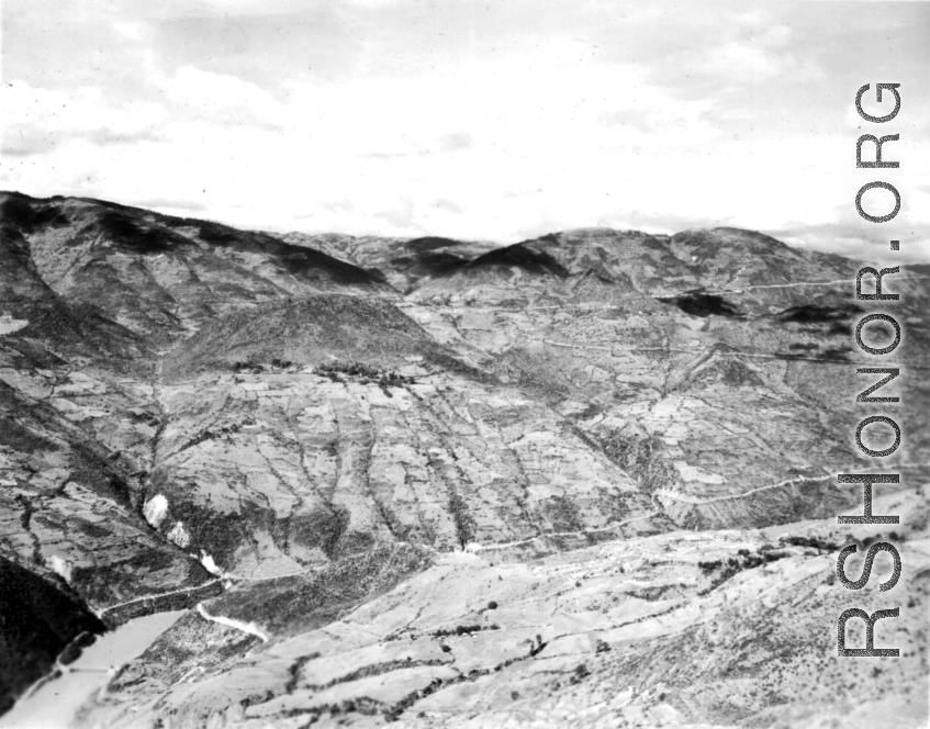 Burma Road and Salween River, in far western Yunnan province, during WWII. Note bridge in lower left corner.