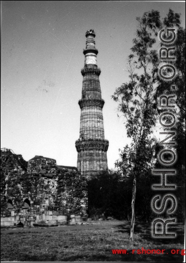 Qutub Minar tower, Delhi, during WWII.