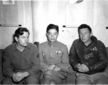 American soldiers pose with Chinese officer at the rally. On the right is Maj Richard D. Day (李察戴), who was commander of 491st Bombardment Squadron's 19th Liaison Squadron from April 26, 1943, to Sept 1944.
