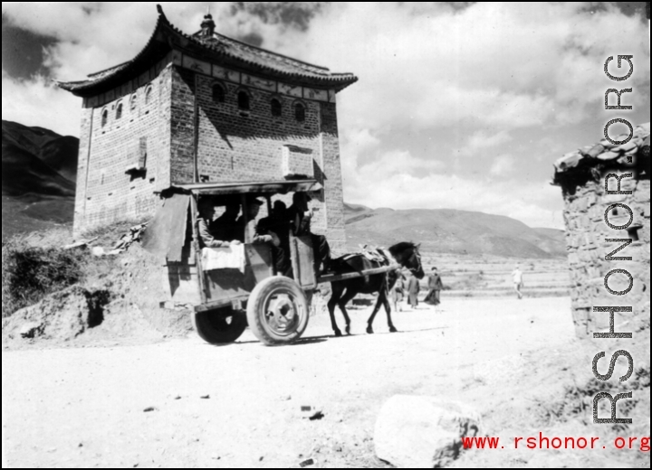 A stone tower at Xiaguan Township (下关), in western Yunnan province, along the route of the Burma Road, and at the outlet of Erhai Lake (洱海). During WWII.