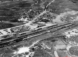 A train overloaded with Chinese refugees in Guangxi province, probably in either Guilin, Liuzhou, or Nanning.  This could have only been during the Japanese Ichigo campaign.