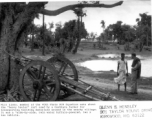 Milt Link of the 40th Photographic Reconnaissance Squadron chats with a Gushkara farmer during WWII.  Photo from Glenn S. Hensley.