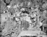 Remains of a temple (most likely Buddhist) at Liuzhou. The painted inscription on the rocks “半山” indicates half-way up the mountain.